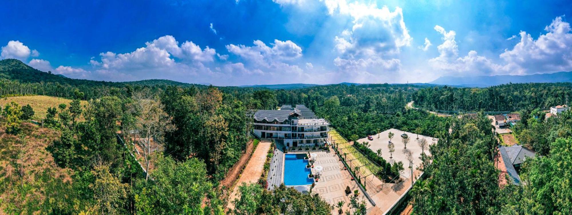The Grand Retreat - Chikmagalur Hotel Kültér fotó